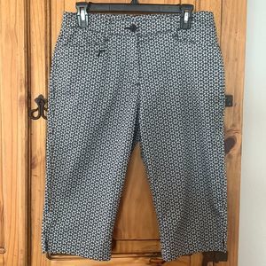 Elegant Geometric Patterned Capris